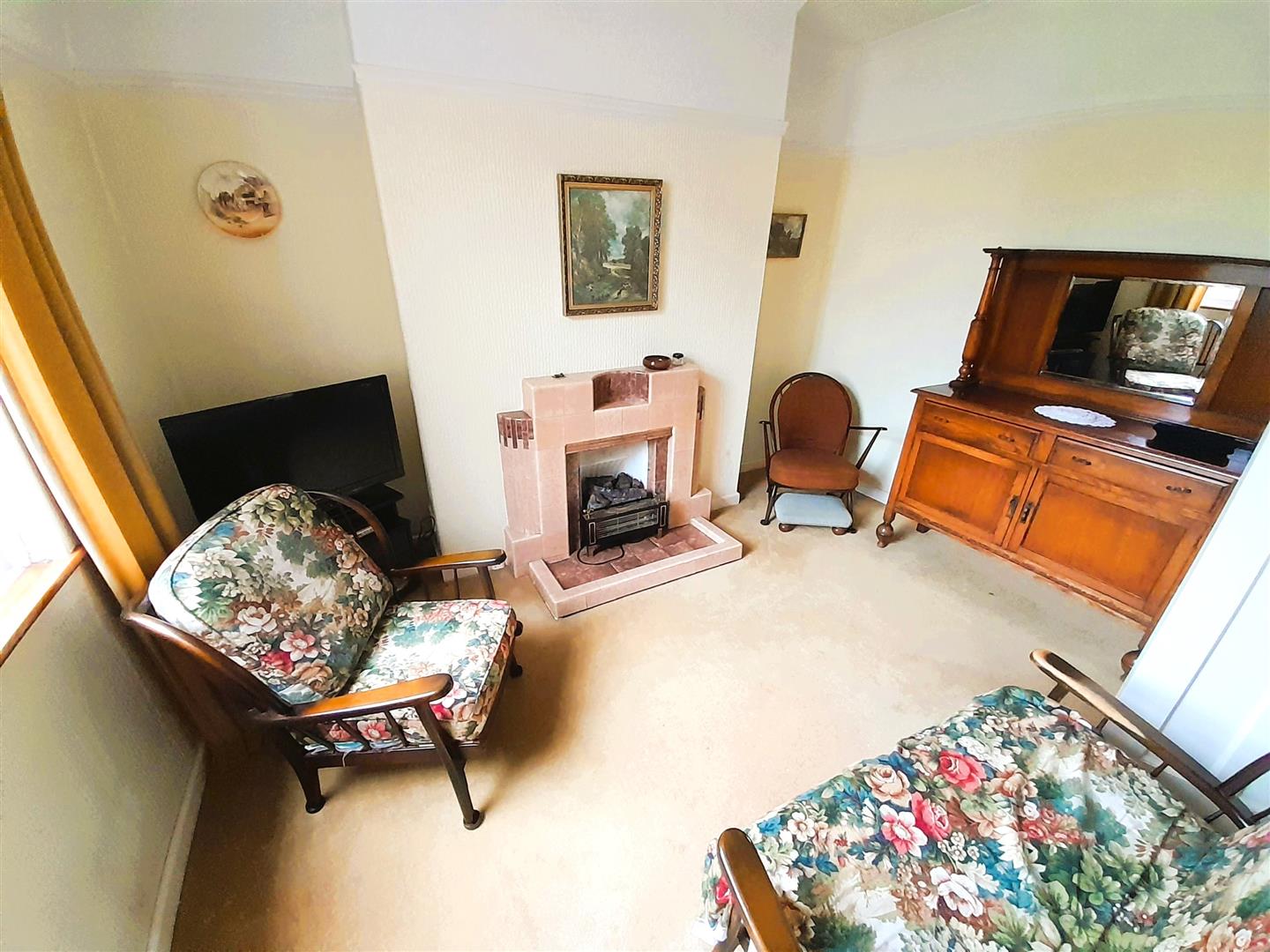 Llwynhendy Road, Llanelli, SA14 9HR